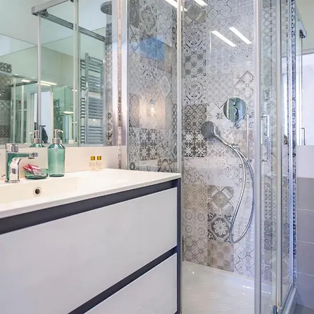 Stylish Vatican Retreat Apartment Rome